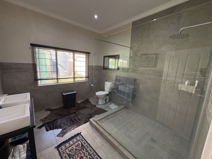 4 Bedroom Property for Sale in Nahoon Beach Eastern Cape